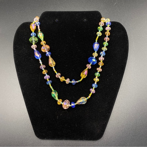Faceted Glass Beads Necklace Multi Colored Shiny Sparkly Over-The-Head Style - Picture 5 of 8